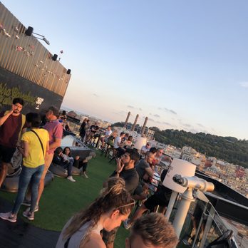 Barceló Raval - Crowd right at golden hour - Hotels Near Me - Barcelona, B Barceló Raval - Crowd right at golden hour - Hotels Near Me - Barcelona, B