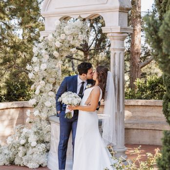 SD Wedding Films - Bride and Groom photo at The Prado in Balboa Park - Videographers Near Me - San Diego, California SD Wedding Films - Bride and Groom photo at The Prado in Balboa Park - Videographers Near Me - San Diego, California