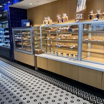 Paris Baguette - View of the cases - Bakeries Near Me - Montvale, New Jersey Paris Baguette - View of the cases - Bakeries Near Me - Montvale, New Jersey