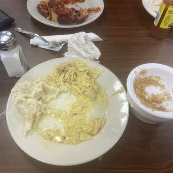 Bonnie Cafe - I moved the food around and It didn't help at all trying to add other things to it to make it edible. - Cafes Near Me - Osage Beach, Missouri