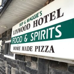 Linwood Hotel - Front sign.
