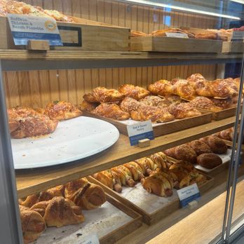 Paris Baguette - Case - Bakeries Near Me - Winter Park, Florida