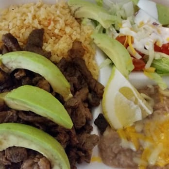 Gonzalez Taqueria - Combo plate Carne asada - Mexican Near Me - Portland, Oregon Gonzalez Taqueria - Combo plate Carne asada - Mexican Near Me - Portland, Oregon