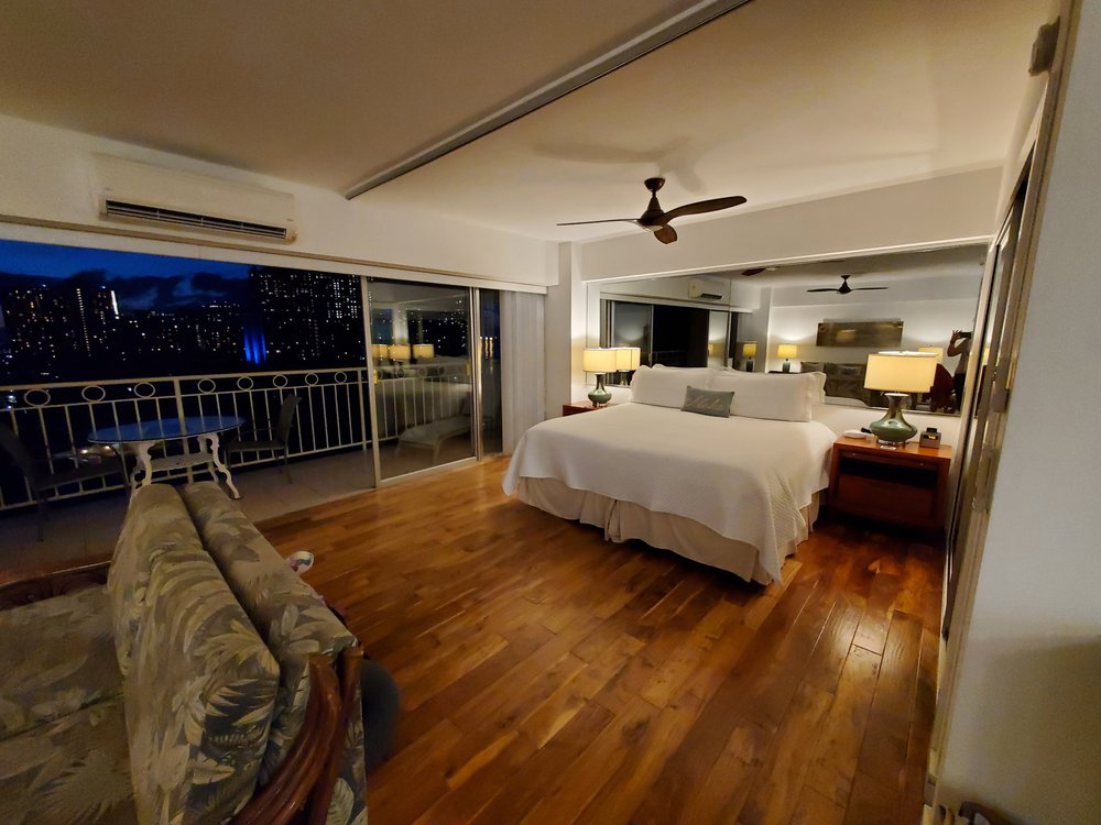 Captain Cook Resorts
