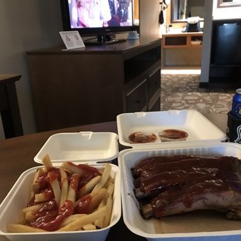 Bubba's SmokeHouse & Spirits - Pork Spare Ribs side of fries - Barbeque Near Me - Paso Robles, California