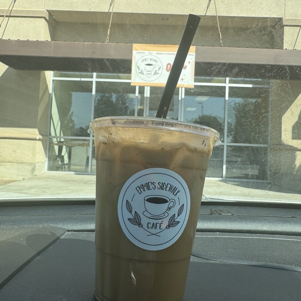 Emmie's Sidewalk Cafe - Great drink!! - Food Trucks Near Me - Madera, California Emmie's Sidewalk Cafe - Great drink!! - Food Trucks Near Me - Madera, California