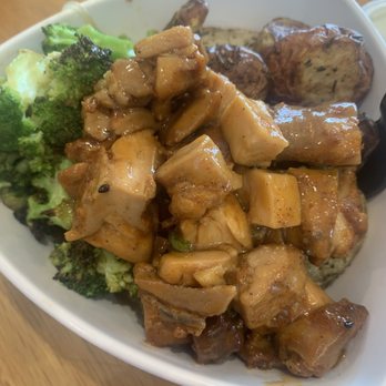 Bolay - Build your own bowl: Sweet potato noodles, teriyaki chicken, broccoli, potatoes - New American Near Me - Gainesville, Florida