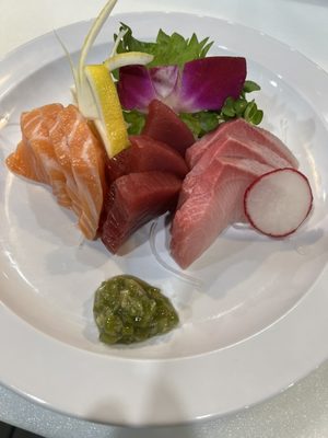 Haruki Sushi House by null