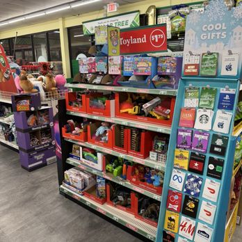Dollar Tree - Discount Store Near Me - Delray Beach, Florida