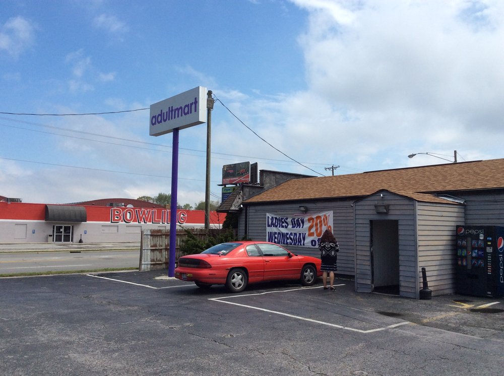ADULTMART Updated August 2024 623 Trenton Ave, Findlay, Ohio
