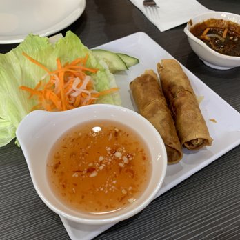 Viet Bistro - Egg Rolls (cha gio) - Vietnamese Near Me - Philadelphia, Pennsylvania