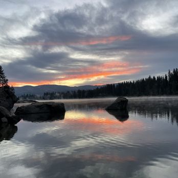DoraBelle Campground - Beautiful sunrise - Campgrounds Near Me - Shaver Lake, California DoraBelle Campground - Beautiful sunrise - Campgrounds Near Me - Shaver Lake, California