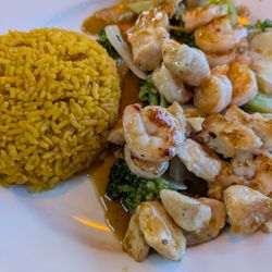 Crab and Hibachi House - Chicken and small shrimp stir fry
