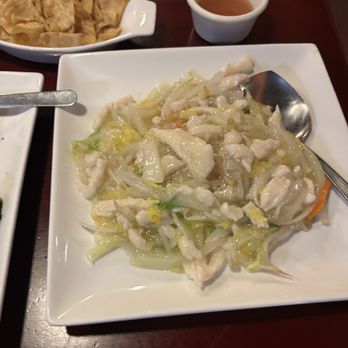 Chen's Asian Restaurant - Shouldn't chicken chow mein be more colorful? - Chinese Near Me - Carlisle, Pennsylvania