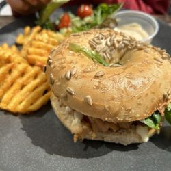 Wasbar - Bagel-Burger mit Pulled Chicken