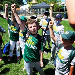 Legends Baseball & Softball Camps - Legends on me. Legends on 3. 1. 2. 3. Legends!