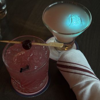 Von's 1000 Spirits - Bramble and skinny bitch - New American Near Me - Seattle, Washington Von's 1000 Spirits - Bramble and skinny bitch - New American Near Me - Seattle, Washington
