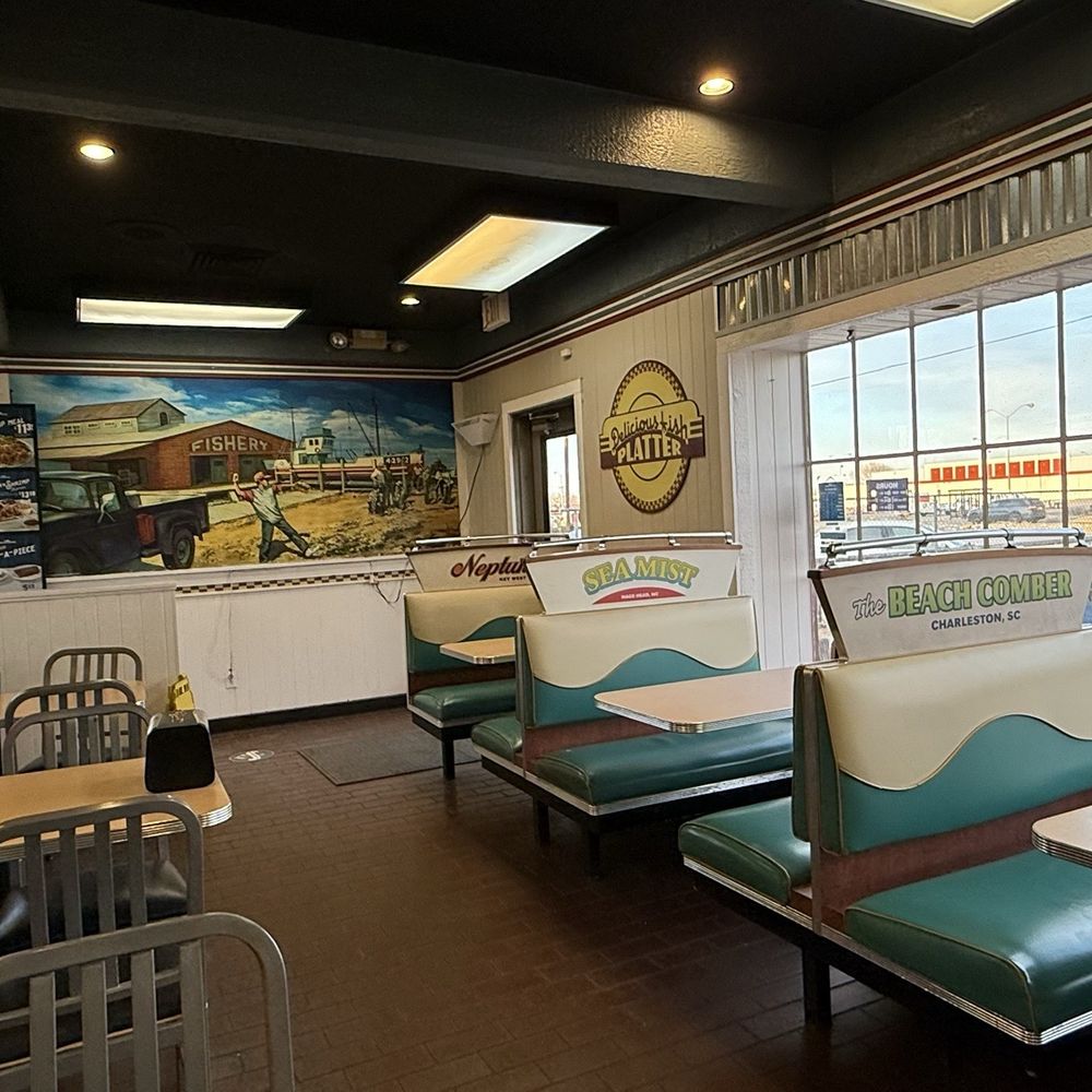 Long John Silver's - Interior photos of the building, I like the view of the design and decor. - Seafood Near Me - Roswell, New Mexico Long John Silver's - Interior photos of the building, I like the view of the design and decor. - Seafood Near Me - Roswell, New Mexico
