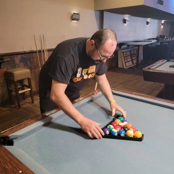 Premier Lounge - Pool Halls Near Me - Glenview, Illinois