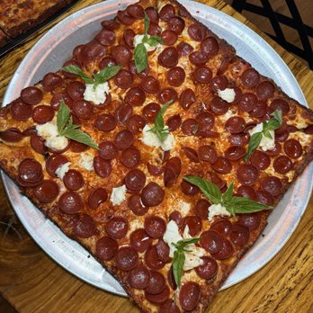 Brooklyn Pizza - THE PIZZI - Large Square 16x16 (9 slices) - Pizza Near Me - Short Hills, New Jersey
