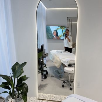 Bogat Aesthetics & Wellness - Me at the treatment room - Aestheticians Near Me - Hallandale Beach, Florida