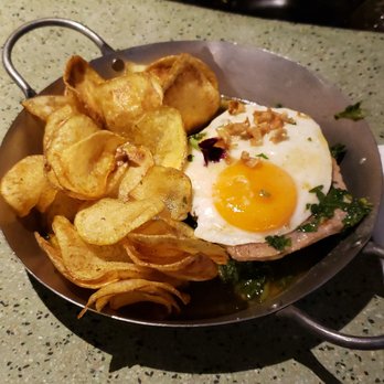 Peixola - Tuna Filet with Egg on top, with chips. - Seafood Near Me - Lisbon, 11 Peixola - Tuna Filet with Egg on top, with chips. - Seafood Near Me - Lisbon, 11