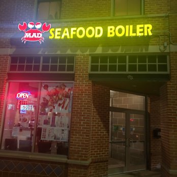 Mad Seafood Boiler - Cajun/Creole Near Me - Madison, Wisconsin Mad Seafood Boiler - Cajun/Creole Near Me - Madison, Wisconsin