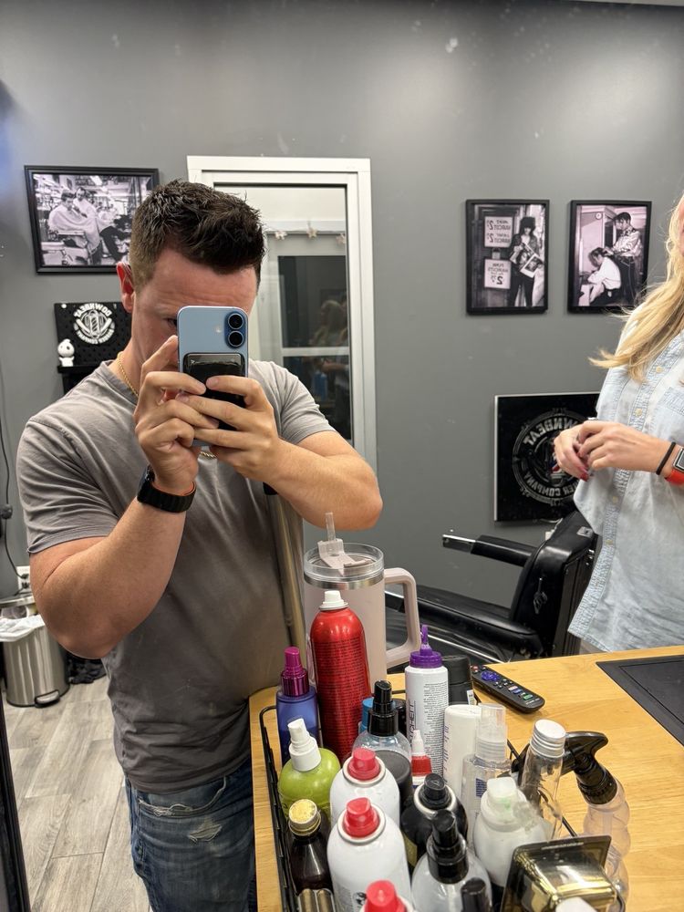 Downbeat Barber Logo