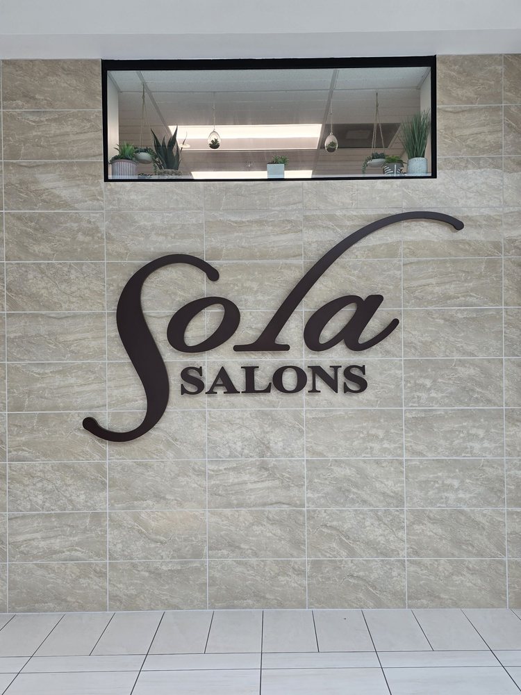 Sola Salon Studios Logo