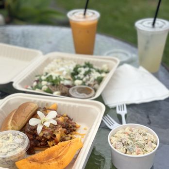 Saucy Mama's - Brisket Sandwich - Food Trucks Near Me - Mountain View, Hawaii Saucy Mama's - Brisket Sandwich - Food Trucks Near Me - Mountain View, Hawaii