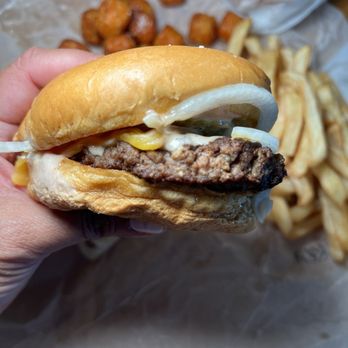 Dick Mondell's - Burgers Near Me - Jacksonville Beach, Florida