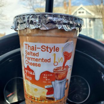 Peipei's Bakery & Mister monut - Cafes Near Me - Waltham, Massachusetts