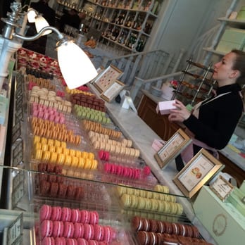 Ladurée - Delicatessen Near Me - London, XGL