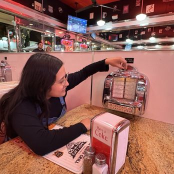 The Great Grill - Diners Near Me - Burbank, California The Great Grill - Diners Near Me - Burbank, California