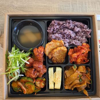 Chilban - CHILBAN with pork and spicy fried chicken - Korean Near Me - Fullerton, California Chilban - CHILBAN with pork and spicy fried chicken - Korean Near Me - Fullerton, California