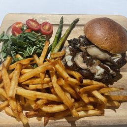 Hamburger and Frites Hamburger and Frites