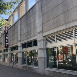 AllCare Primary & Immediate Care - Entrace on 2020 Clarendon Blvd, Arlington, VA, 22201