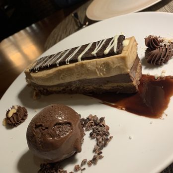Il Nido - Desserts Near Me - Marlboro, New Jersey