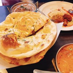 Taste of India - Garlic naan