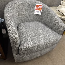 Janesville Comfort Shoppe - Style of chair I would not have selected prior to working with Jamie and Tonya at Janesville Comfort Shoppe.