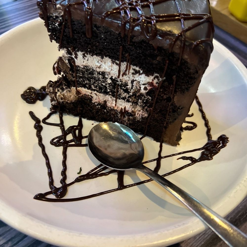 Jimmy Joe’s - Yummy Chocolate Cake - Seafood Near Me - Lake Jackson, Texas