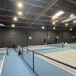 Wolf & Bear Indoor Pickleball