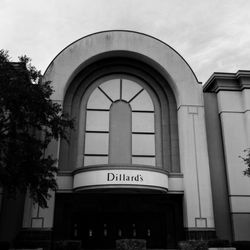 Oviedo Mall - The lone remaining anchor store...