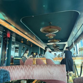 Nubeluz - Decor - Cocktail Bars Near Me - New York, New York