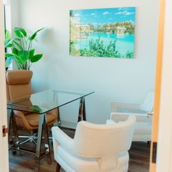 Elan Clinic Plastic Surgery & Medspa