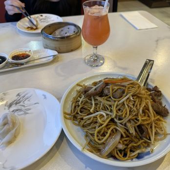 Dim Sum Palace - Roast duck dumplings, Beef lo mein, Hong Kong Mai Tai - Dim Sum Near Me - New York, New York Dim Sum Palace - Roast duck dumplings, Beef lo mein, Hong Kong Mai Tai - Dim Sum Near Me - New York, New York