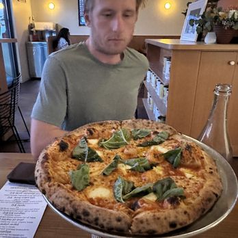 Cosmos Snack Bar - Mogg-arita Monday - Pizza Near Me - Reno, Nevada