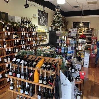 Slaters Market - a wide selection of wines - Beer, Wine & Spirits Near Me - Alexandria, Virginia