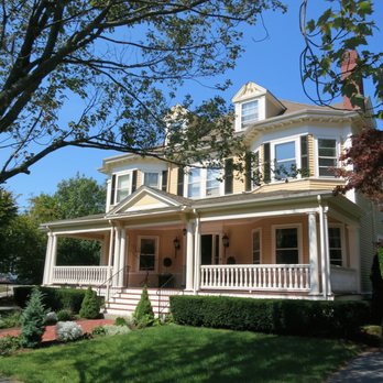 Gallery Twist - Located in an historic home a stone's throw from Battle Green - Art Galleries Near Me - Lexington, Massachusetts Gallery Twist - Located in an historic home a stone's throw from Battle Green - Art Galleries Near Me - Lexington, Massachusetts