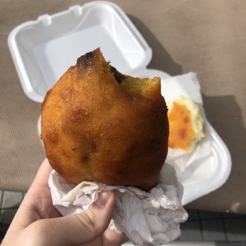 El Sitio Coffee Bar - Empanada de Carne Mechada y Empanada de Queso - Coffee & Tea Near Me - Miami, Florida